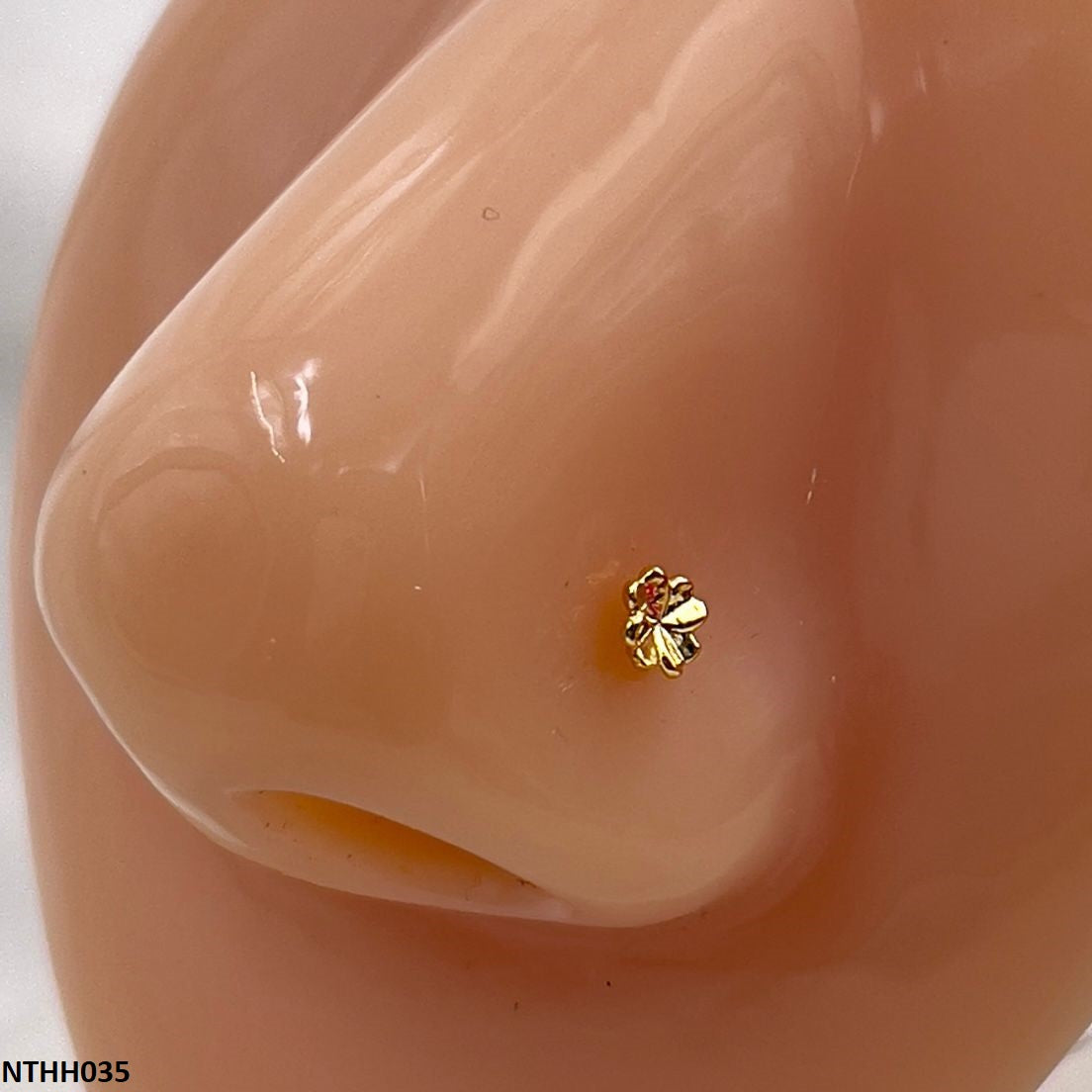 NTHH035 XYL Flower Nose Pin - NTHH