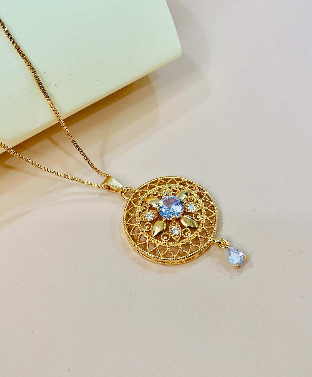 Zircon Pendant-261 (White)