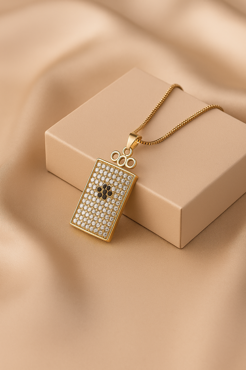 Zircon Pendant-218 (Black)